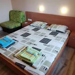 албиция Guest house Sinemoretz