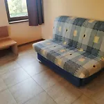 албиция 3* סינמורץ