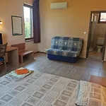 בית הארחה албиция סינמורץ