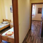 Maison d'hôtes албиция Sinemoretz